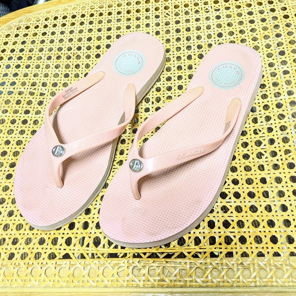 Coach Pink Sandals Classic Thong Design